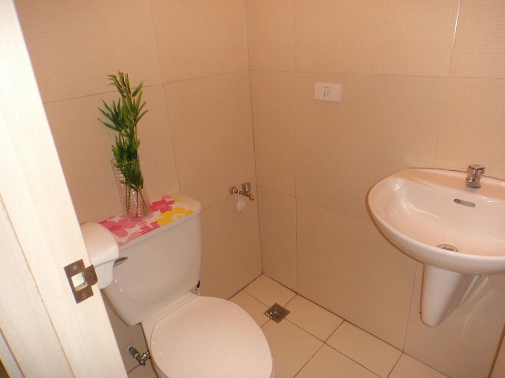 Karla'S Place At Chateau Elysee Paranaque City Ngoại thất bức ảnh