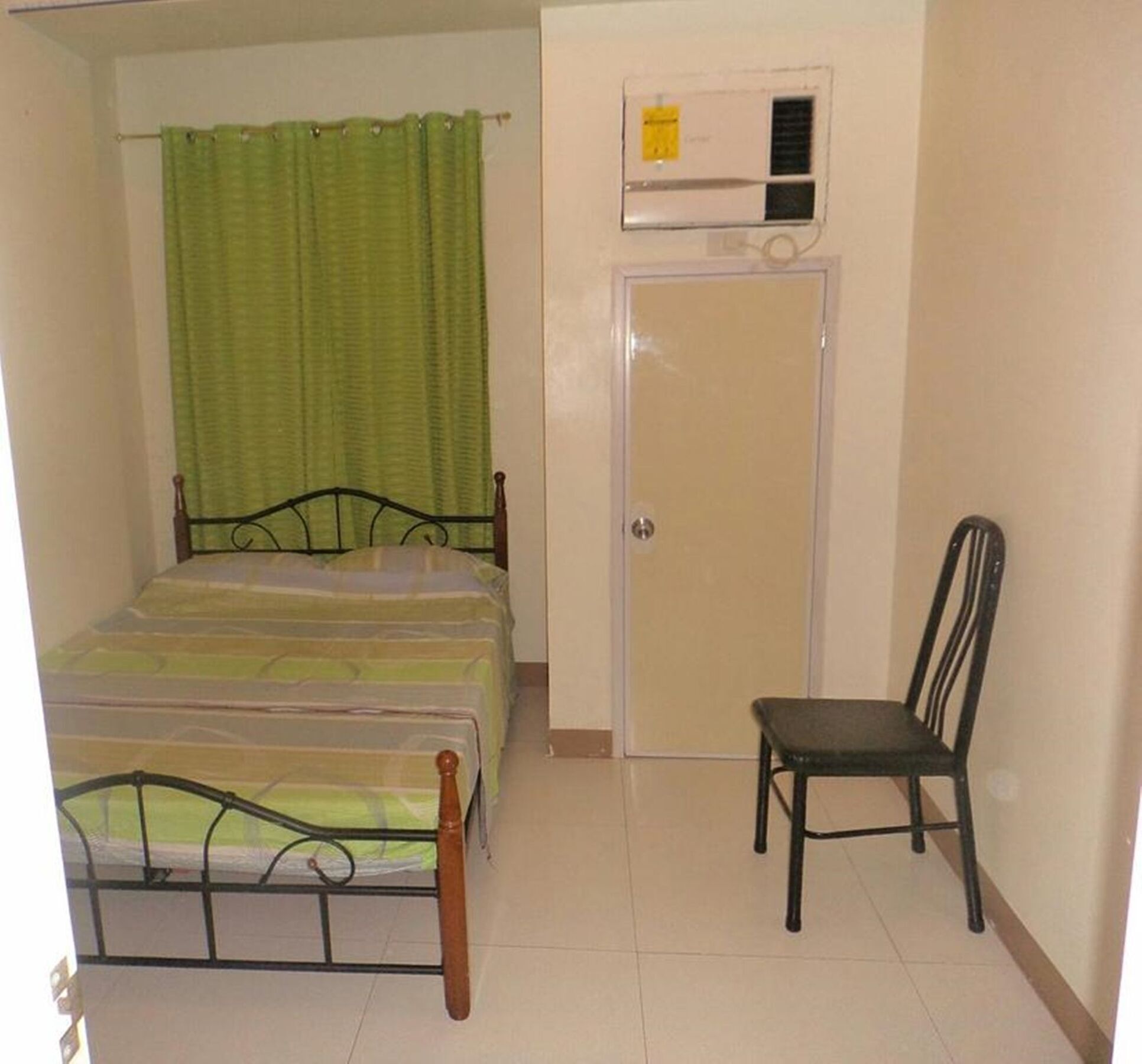 Karla'S Place At Chateau Elysee Paranaque City Ngoại thất bức ảnh