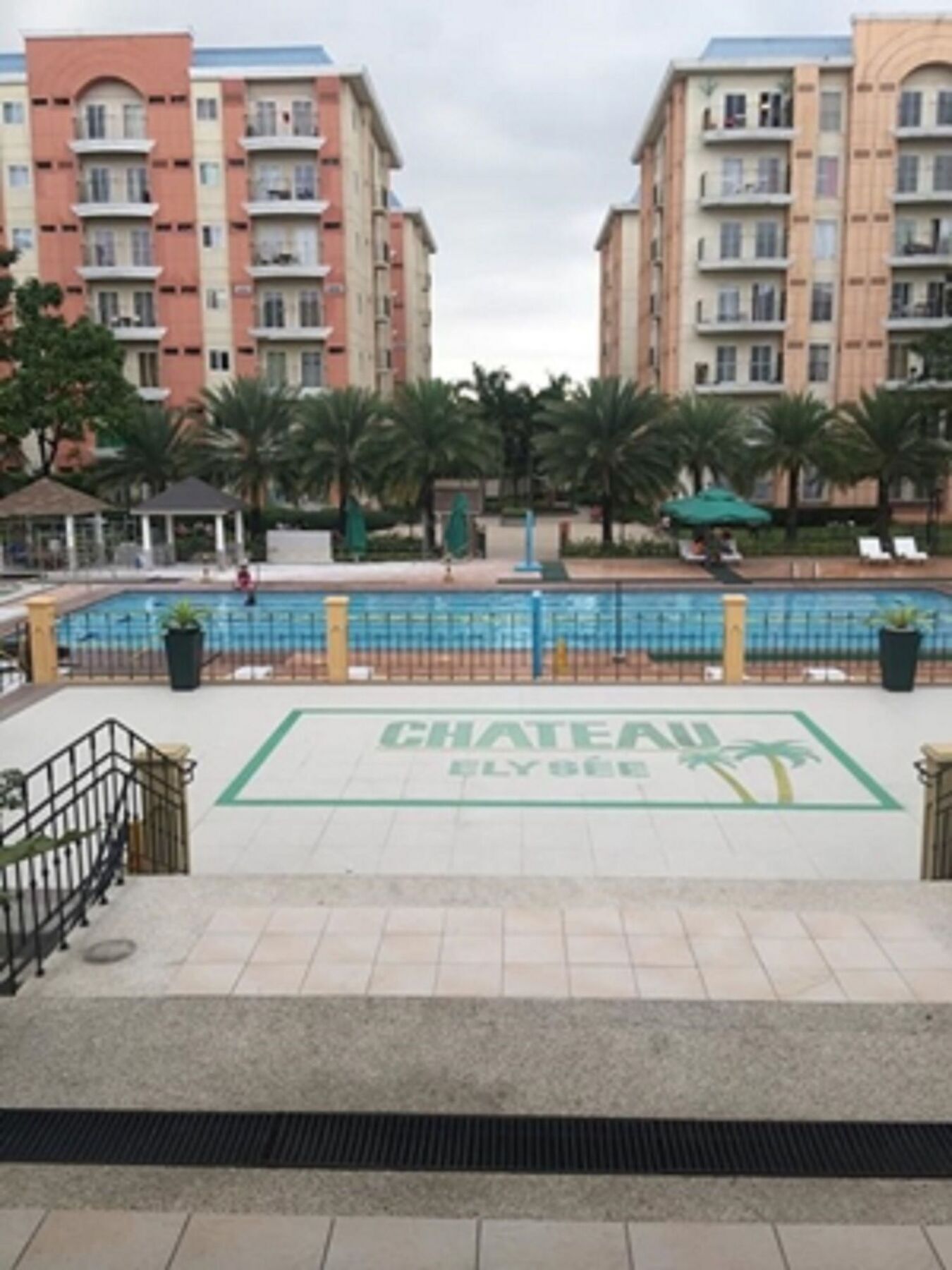 Karla'S Place At Chateau Elysee Paranaque City Ngoại thất bức ảnh